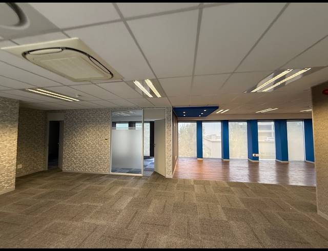 762M² OFFICE TO LET IN FORESHORE
